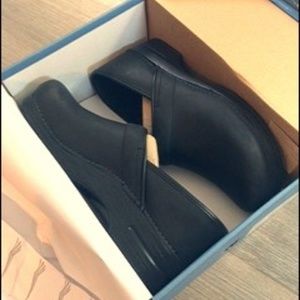 Dansko Clogs (Size 10.5) NEVER BEEN WORN